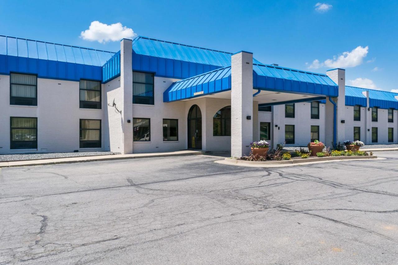 Motel 6-Richmond, In 外观 照片
