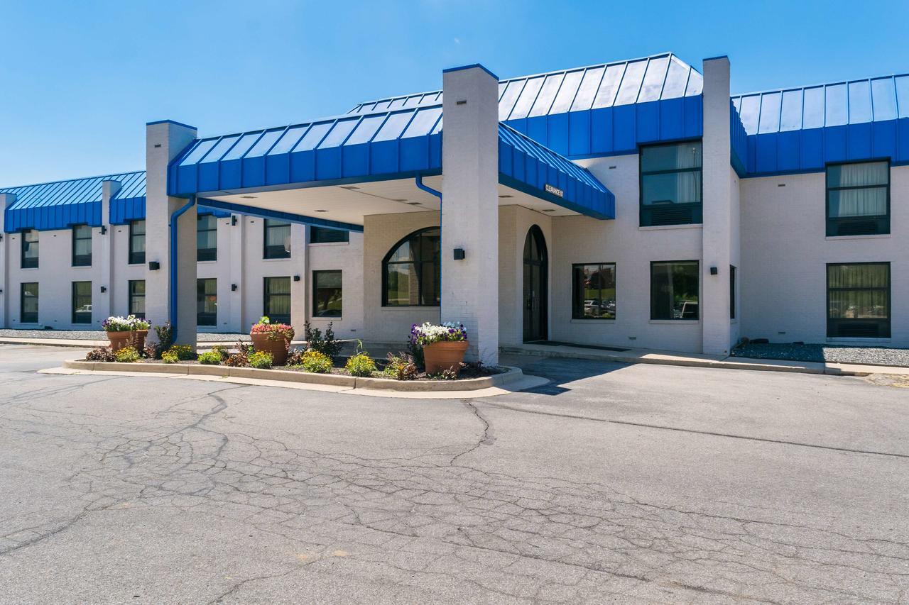 Motel 6-Richmond, In 外观 照片